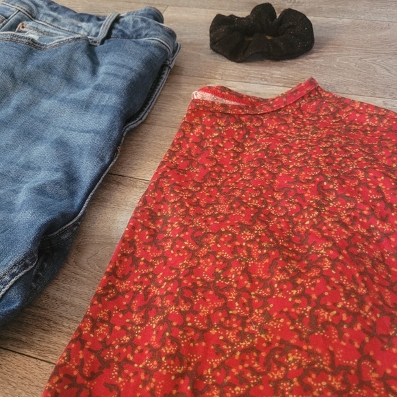 Oversized Shirt - Picture 2 of 8